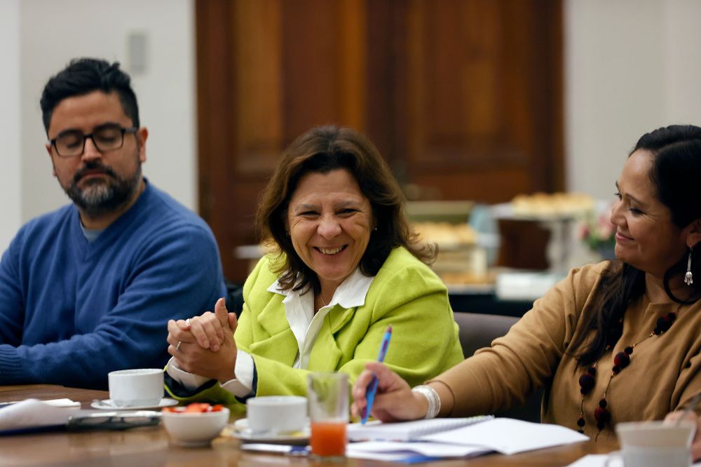 La académica y experta fue la conferencista de la cuenta anual del CEv. Además, compartió con sus integrantes en una jornada de trabajo.